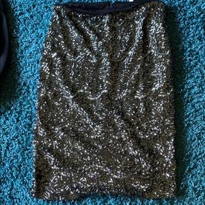 Sequence pencil skirt